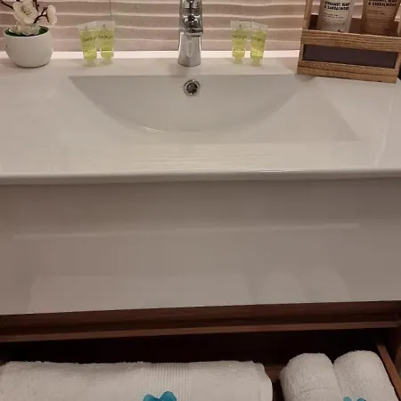 アパート Sorrento Sole Mare V&d Luxury Style スヴェティ・ヴラス